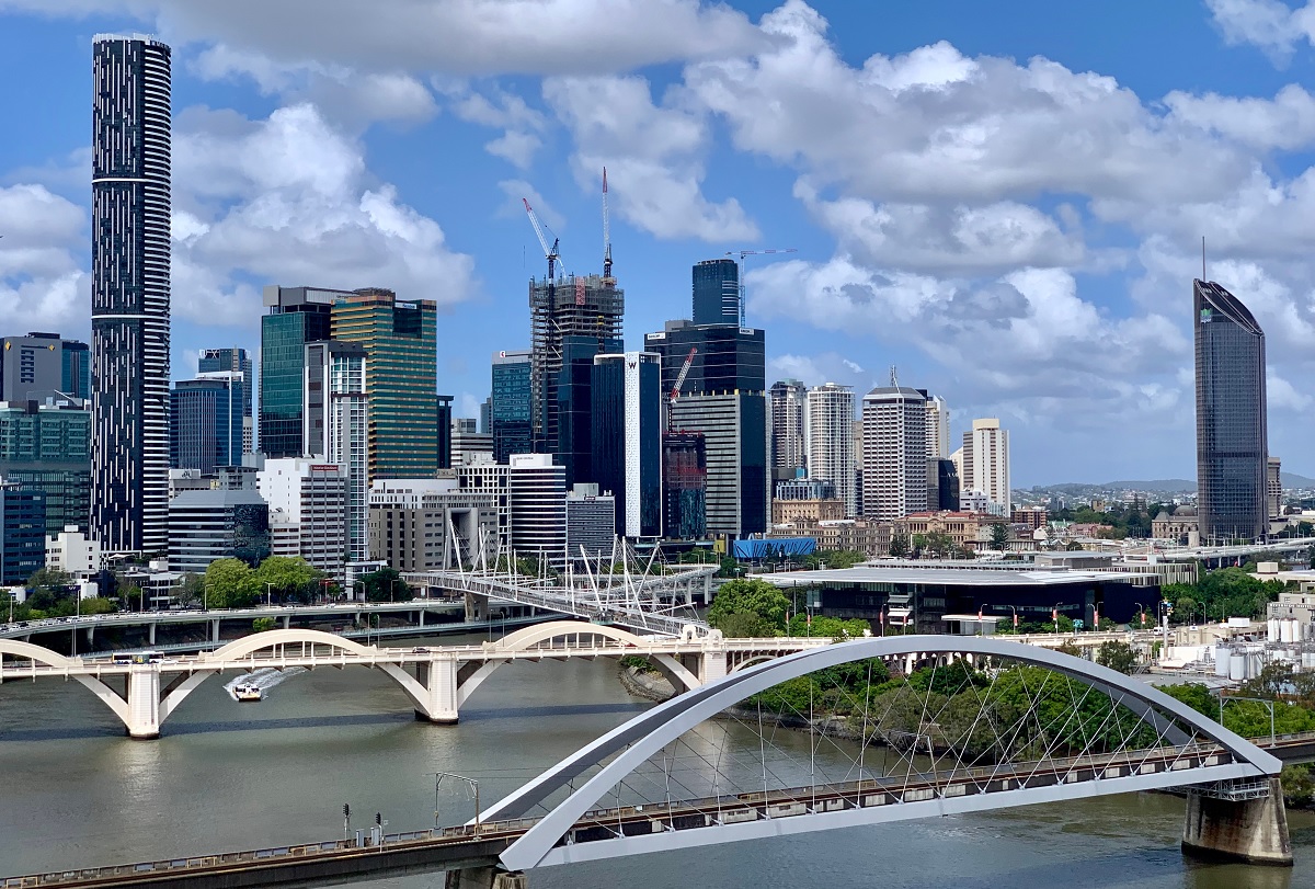 Brisbane belvárosa a Brisbane (vagy Maiwar) nevű folyóval