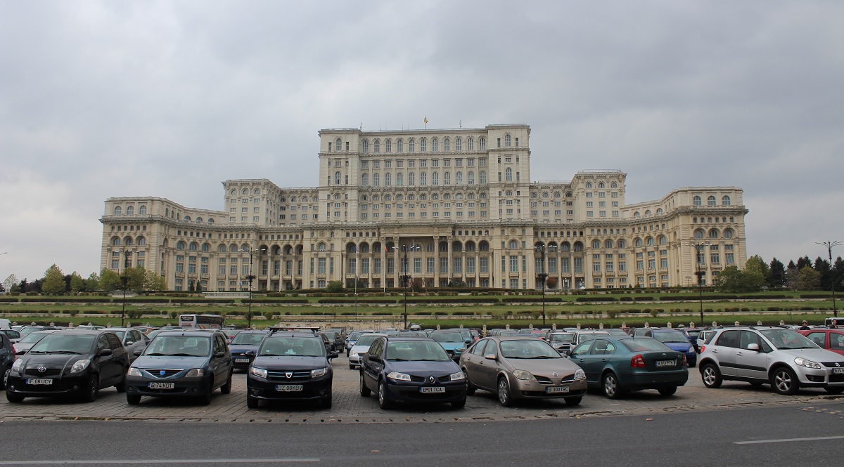 A bukaresti parlament (illusztráció) A bukaresti parlament (illusztráció)