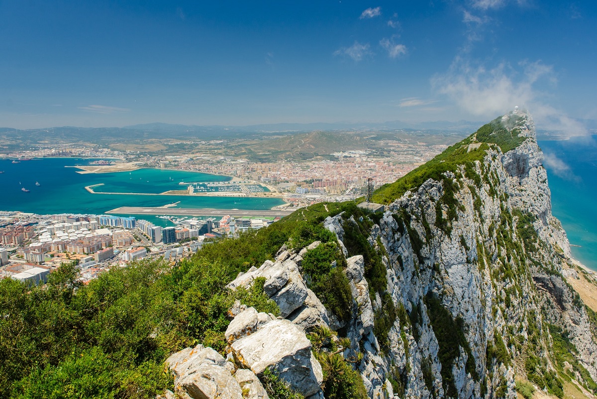 A híres gibraltári szikla (illusztráció)