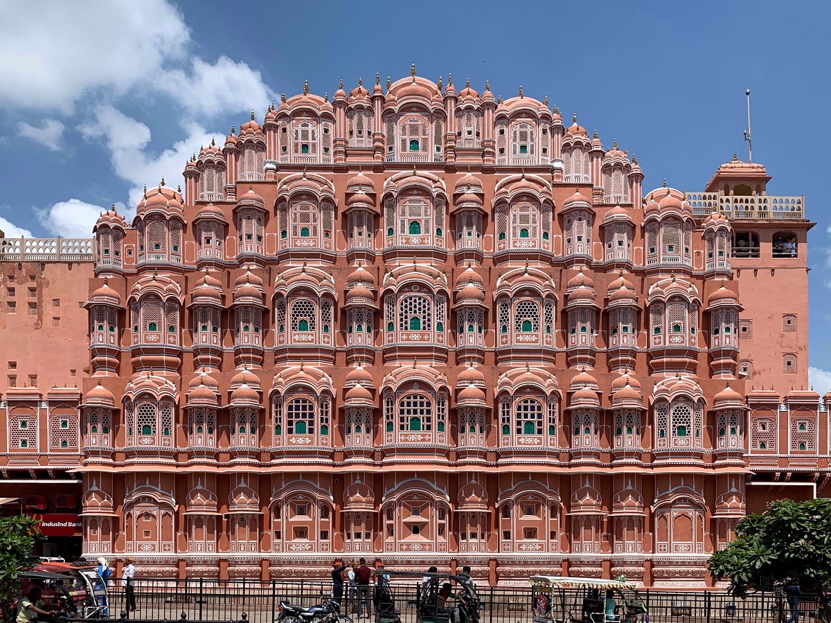 A híres dzsajpuri rózsaszín palota, a Havá Mahal