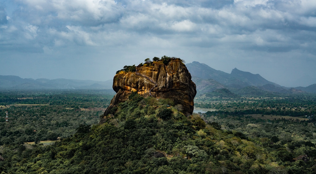 A Srí Lanka-i Oroszlán-szikla (illusztráció) A Srí Lanka-i Oroszlán-szikla (illusztráció)