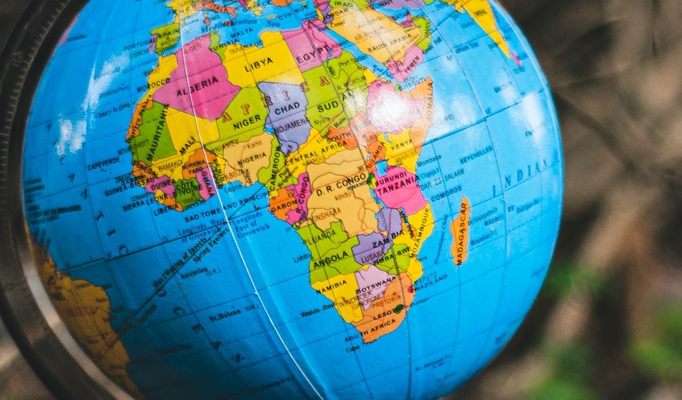 Afrika egy földgömbön (illusztráció)